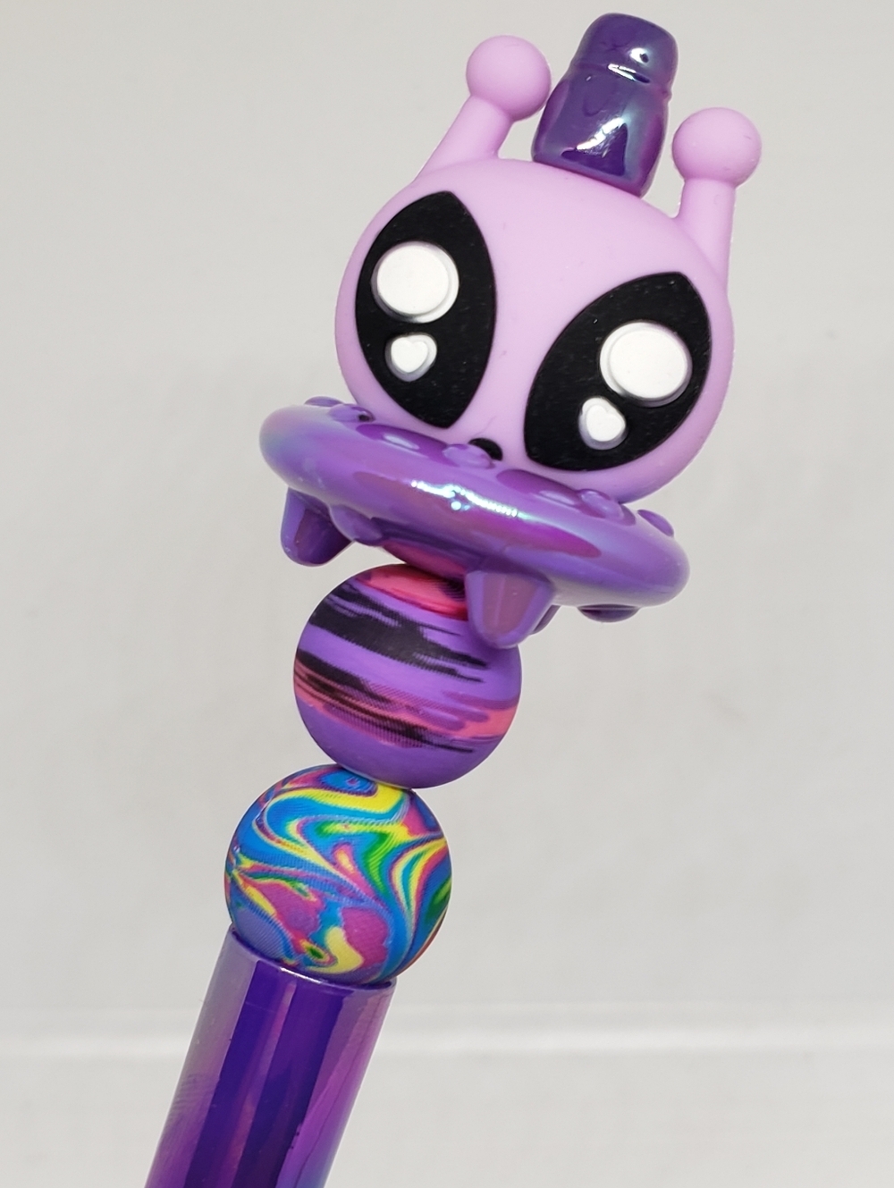 Handmade Iridescent Purple UFO Alien Beaded Silicone Focal Bead Pen - Picture 1 of 3